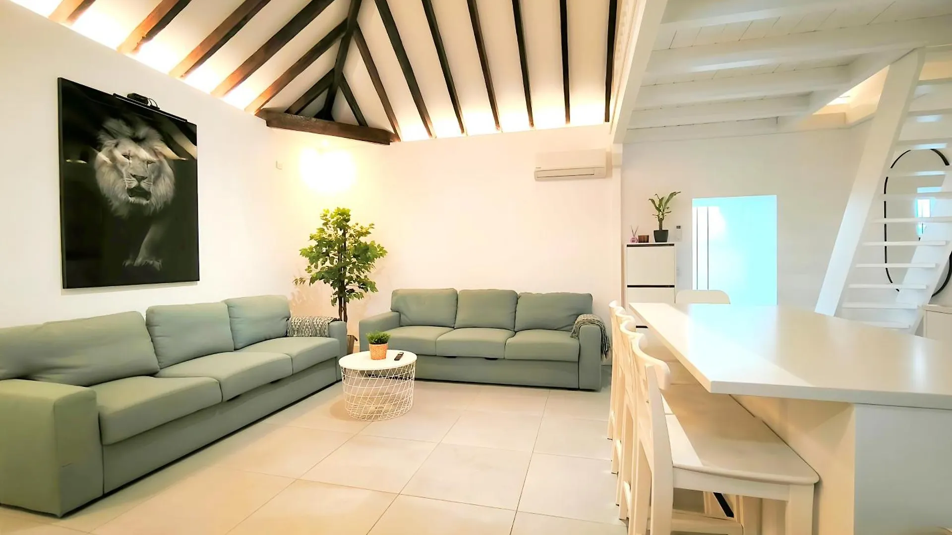 Casa Verde 拉克鲁斯 0*,  西班牙